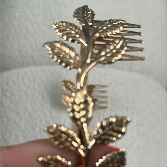 Girls Gold Leaf Hair Accessory NWT - Picture 5 of 8